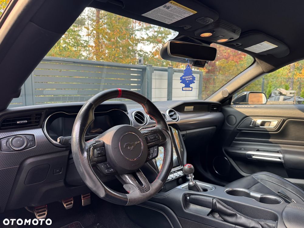 Ford Mustang 5.0 V8 GT - 11