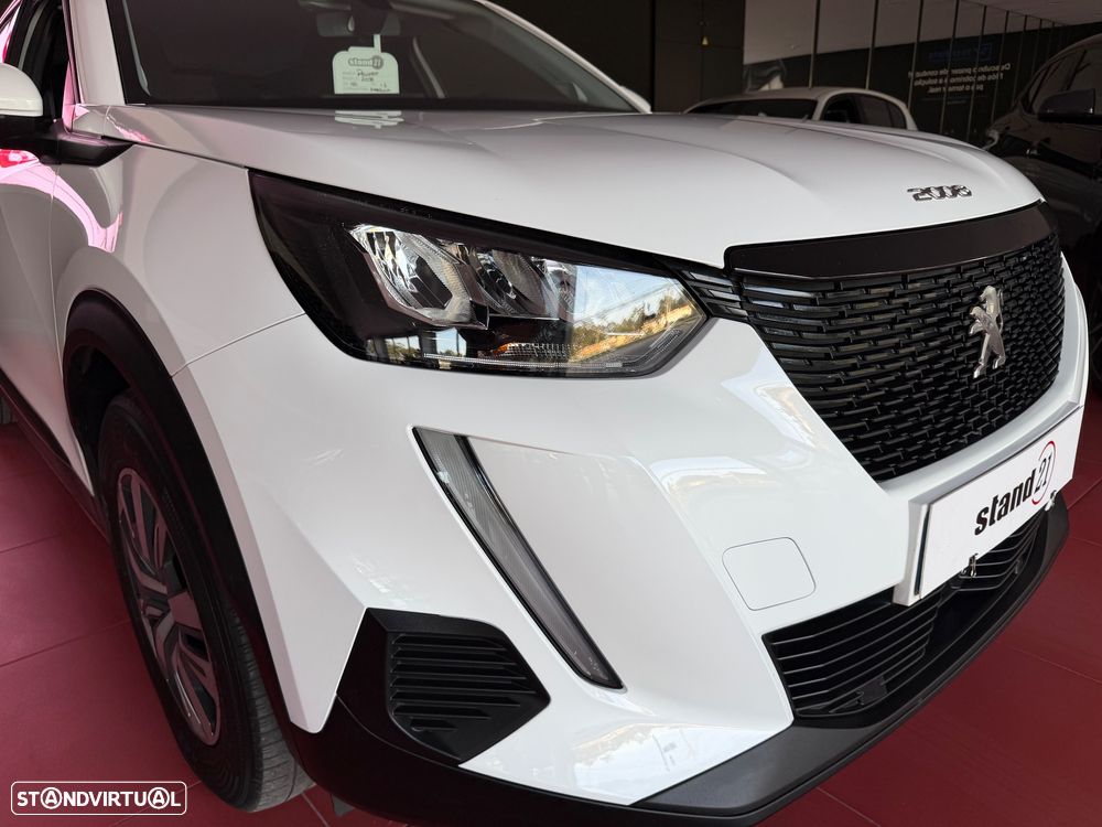 Peugeot 2008 1.2 PureTech Allure - 3