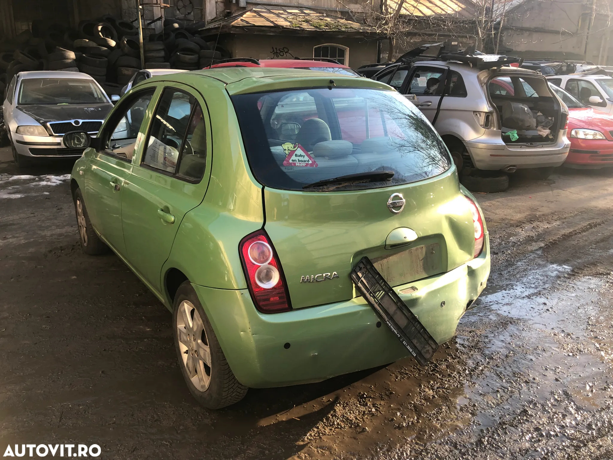 Dezmembrez Nissan Micra verde 2004 1.4 benzina cutie automata - 5