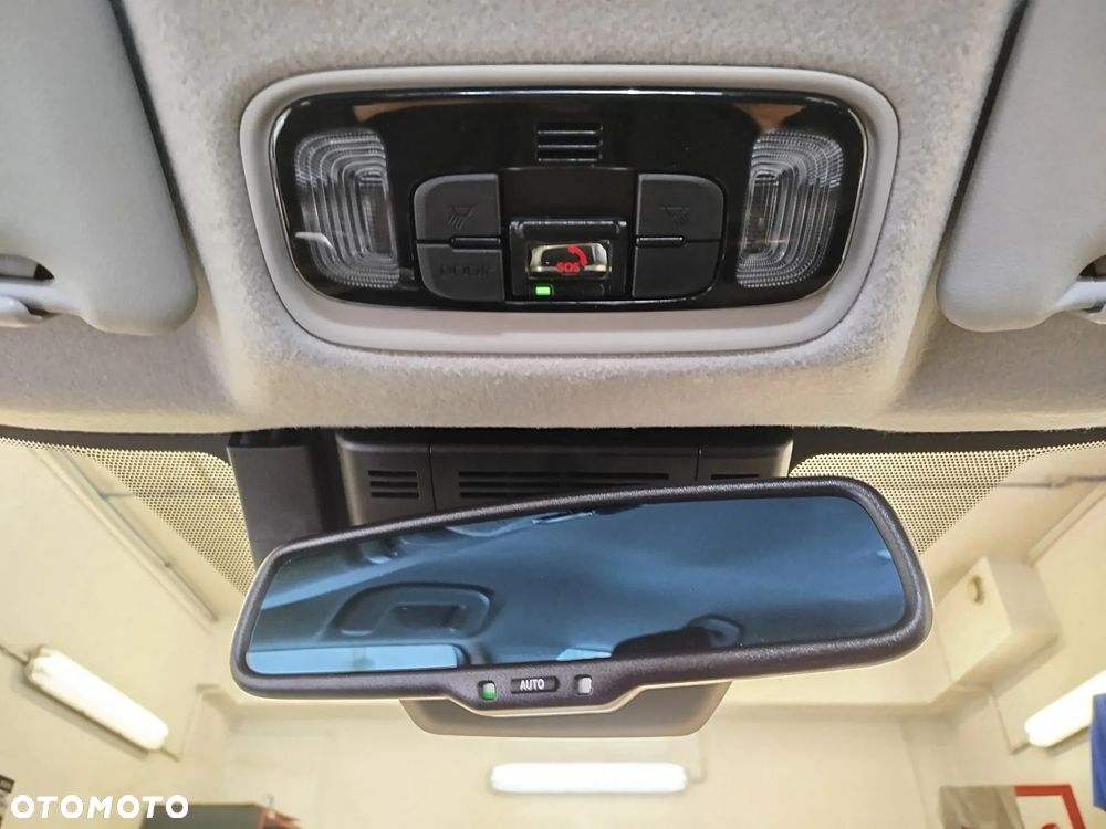 Toyota Yaris Cross - 12