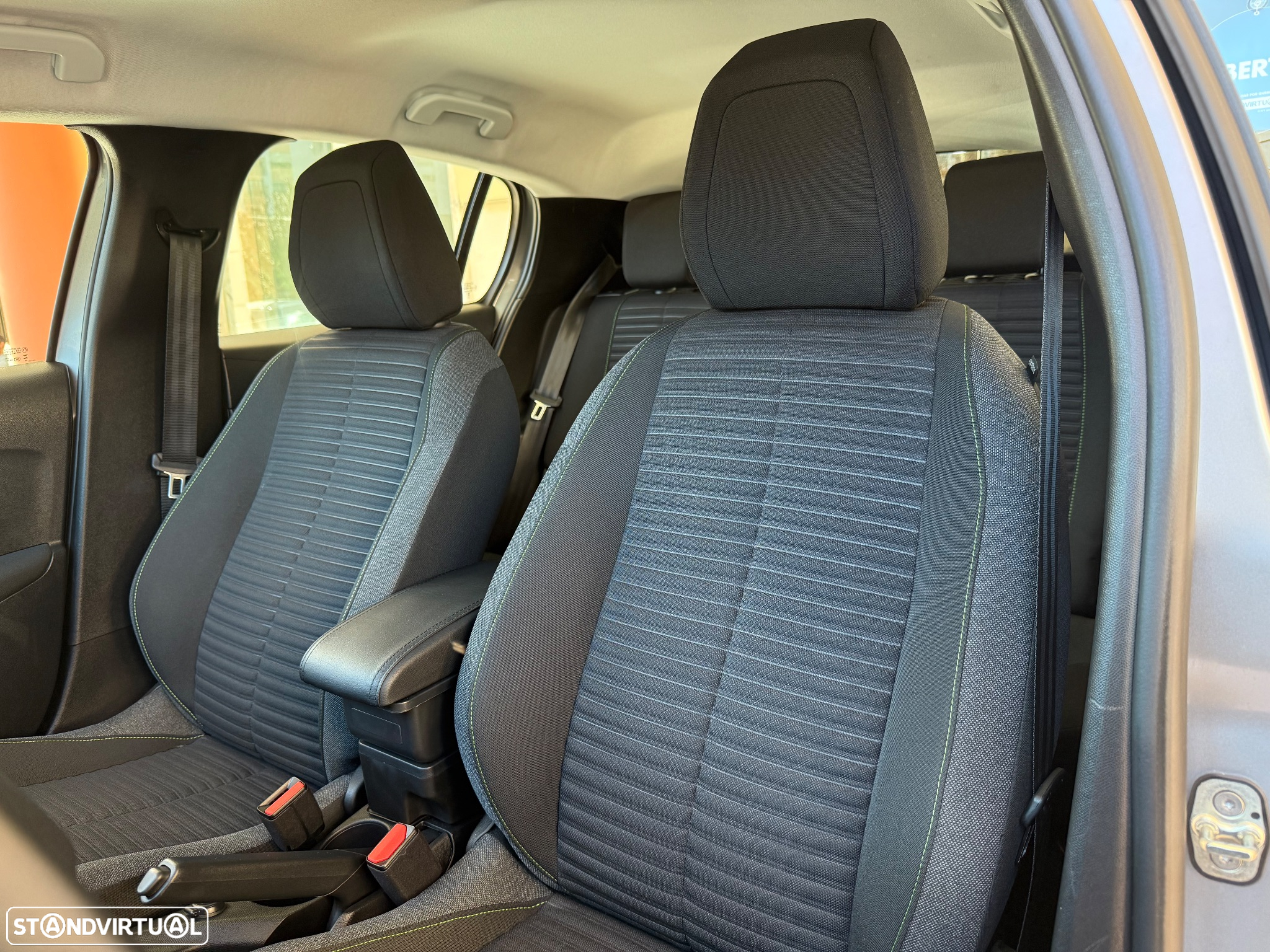 Peugeot 208 1.2 PureTech Active Pack - 25