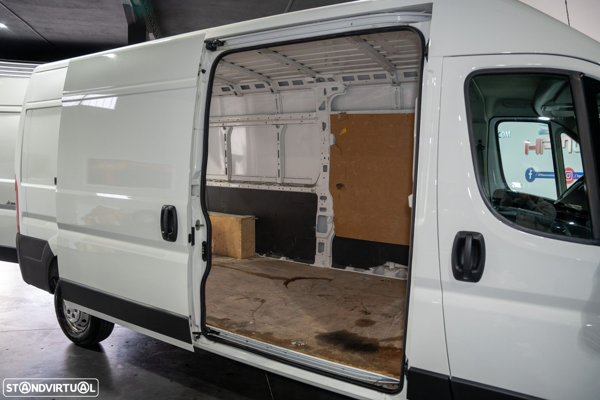 Citroën Jumper 2.2 BlueHDi 35 L2 CD - 29