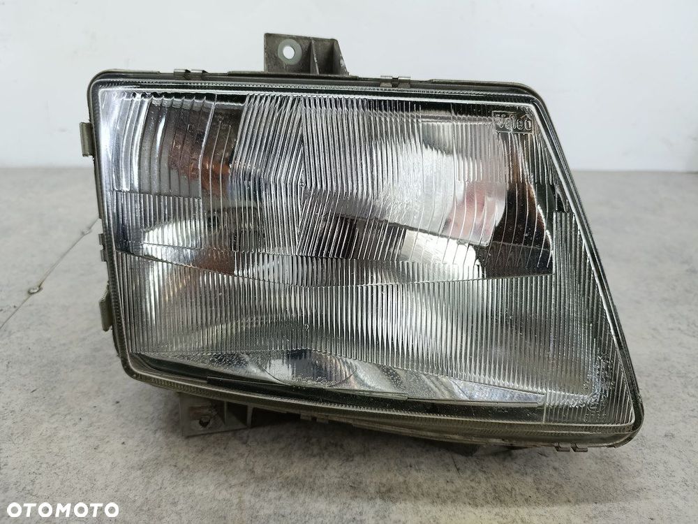 LAMPA PRZÓD PRAWA MERCEDES-BENZ VITO W638 6388200161 67629580  VALEO - 2