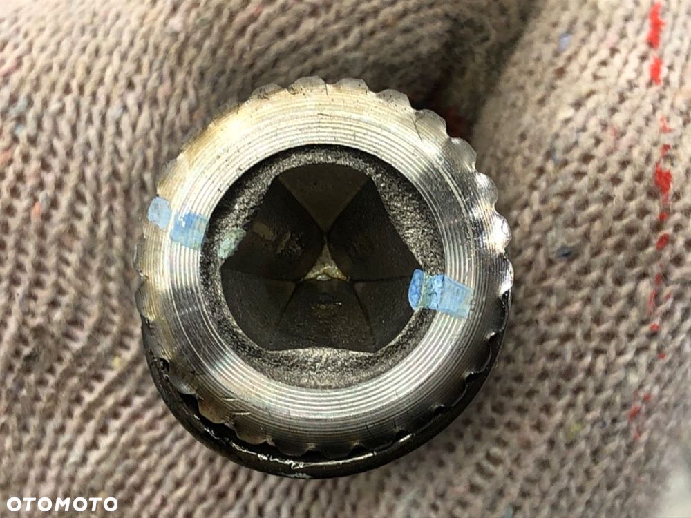 PÓŁOŚ LEWY PRZÓD - 86.00 PLN - DACIA SANDERO II 2012 - 2022 1.2 54 kW [73 KM] benzyna 2015 - - 5