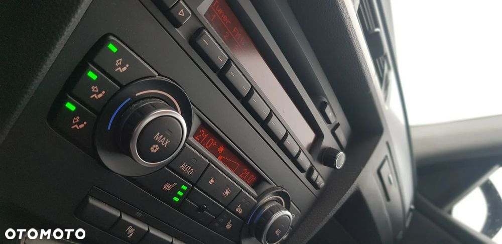 BMW Seria 3 318d - 15