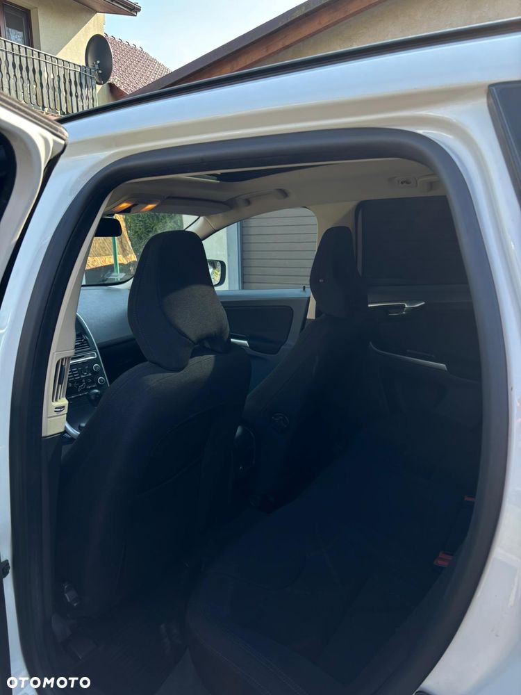 Volvo XC 60 DRIVe Kinetic - 7