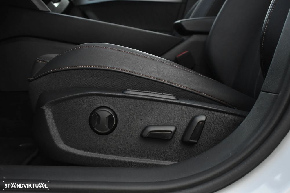 Cupra Leon 1.4 e-Hybrid VZ DSG - 30