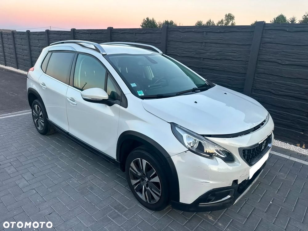 Peugeot 2008 PureTech 110 Stop&Start EAT6 Allure - 35