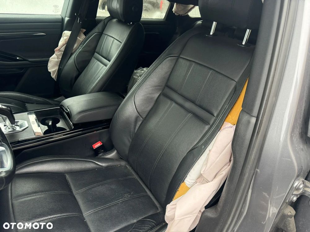 Land Rover Range Rover Evoque P300e R-Dynamic S - 38