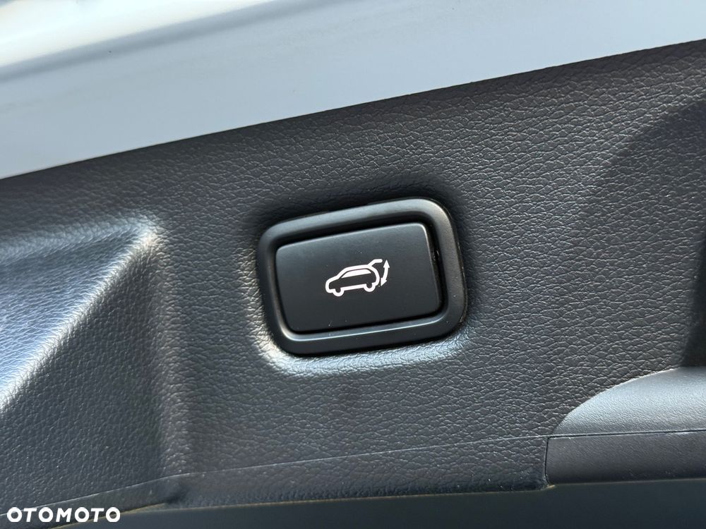 Kia ProCeed - 23