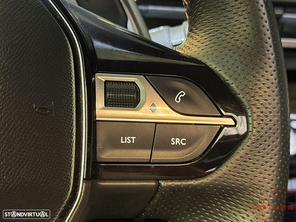 Peugeot 5008 1.2 PureTech GT Pack EAT8 - 26