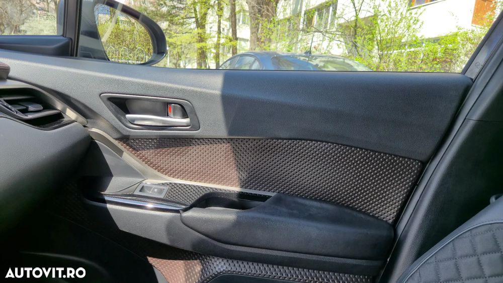 Toyota C-HR 1.8 HSD 4x2 CVT C-lassy - 20