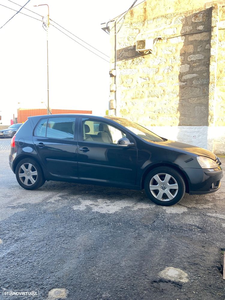VW Golf 1.9 TDi Confortline DSG - 2