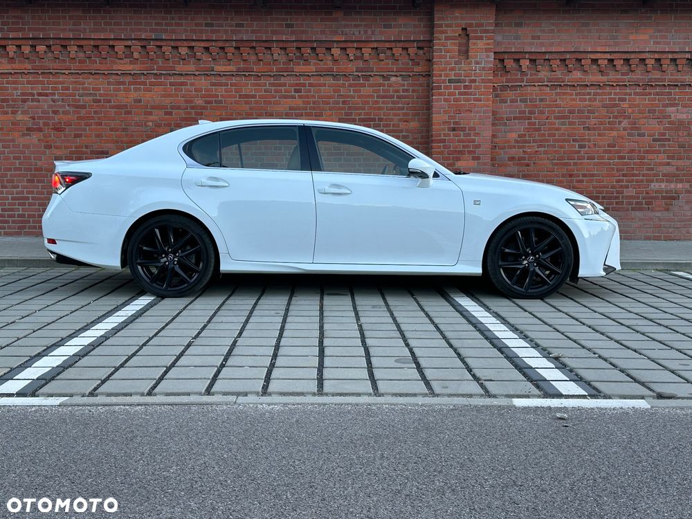 Lexus GS - 22