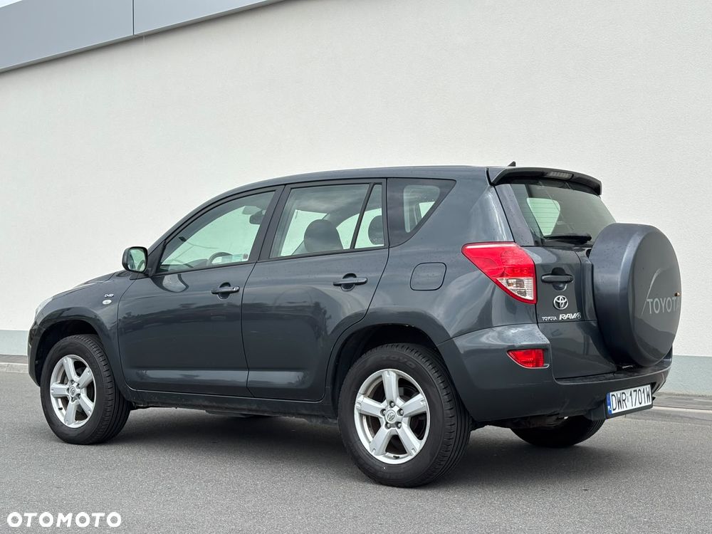 Toyota RAV4 2.2 D-4D 4x4 - 17