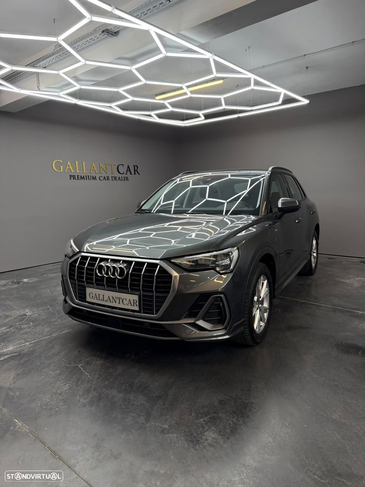 Audi Q3 45 TFSIe S tronic S line - 1