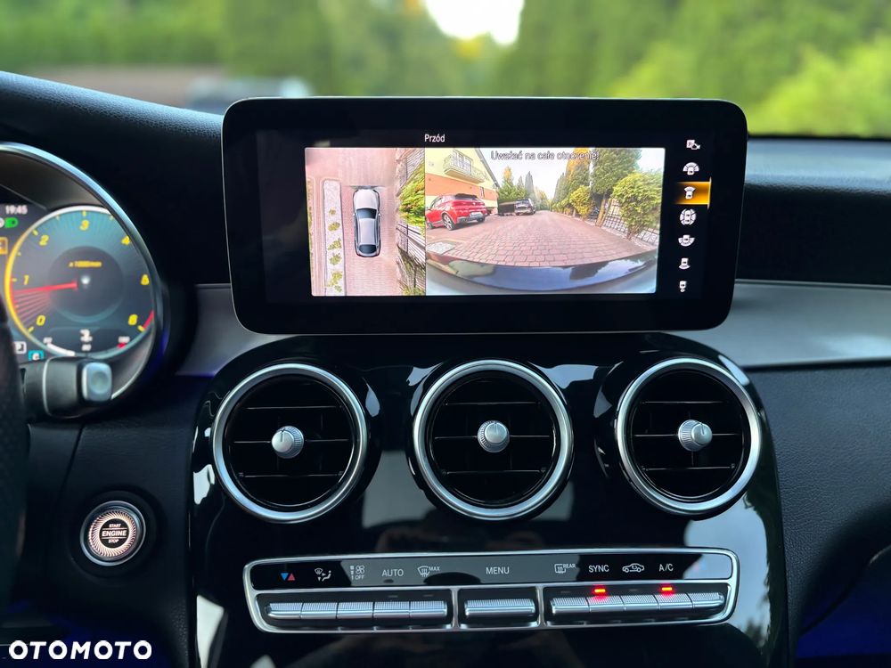 Mercedes-Benz GLC 200 d 4Matic 9G-TRONIC AMG Line - 33