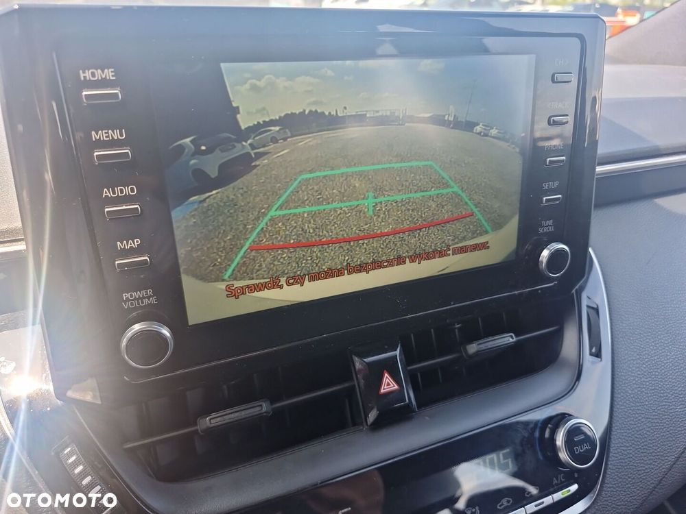 Toyota Corolla 1.8 Hybrid Active - 18