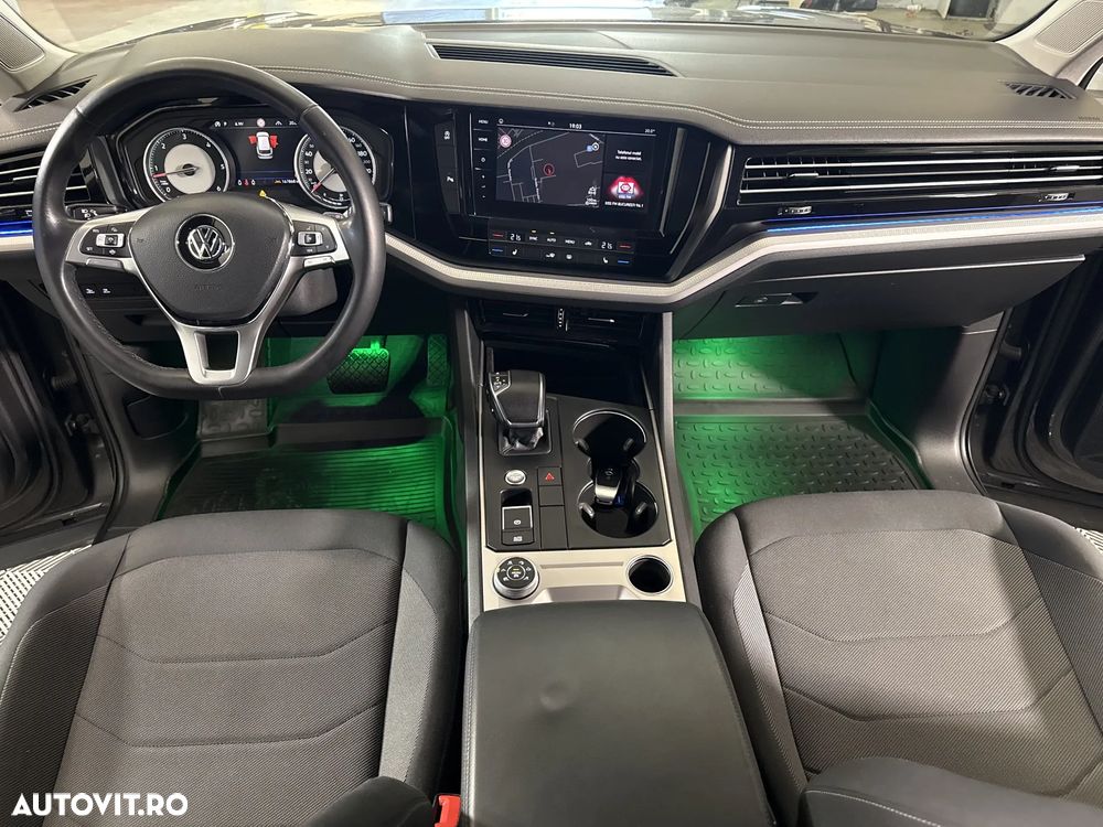 Volkswagen Touareg - 10