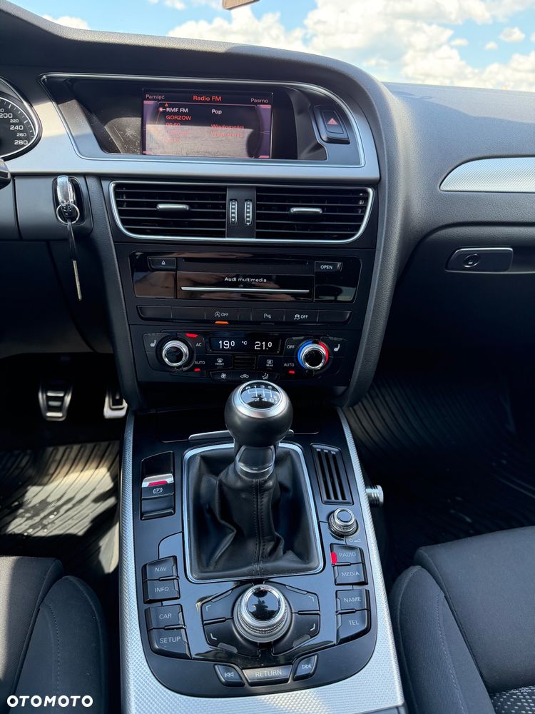 Audi A4 Avant 2.0 TDI - 16