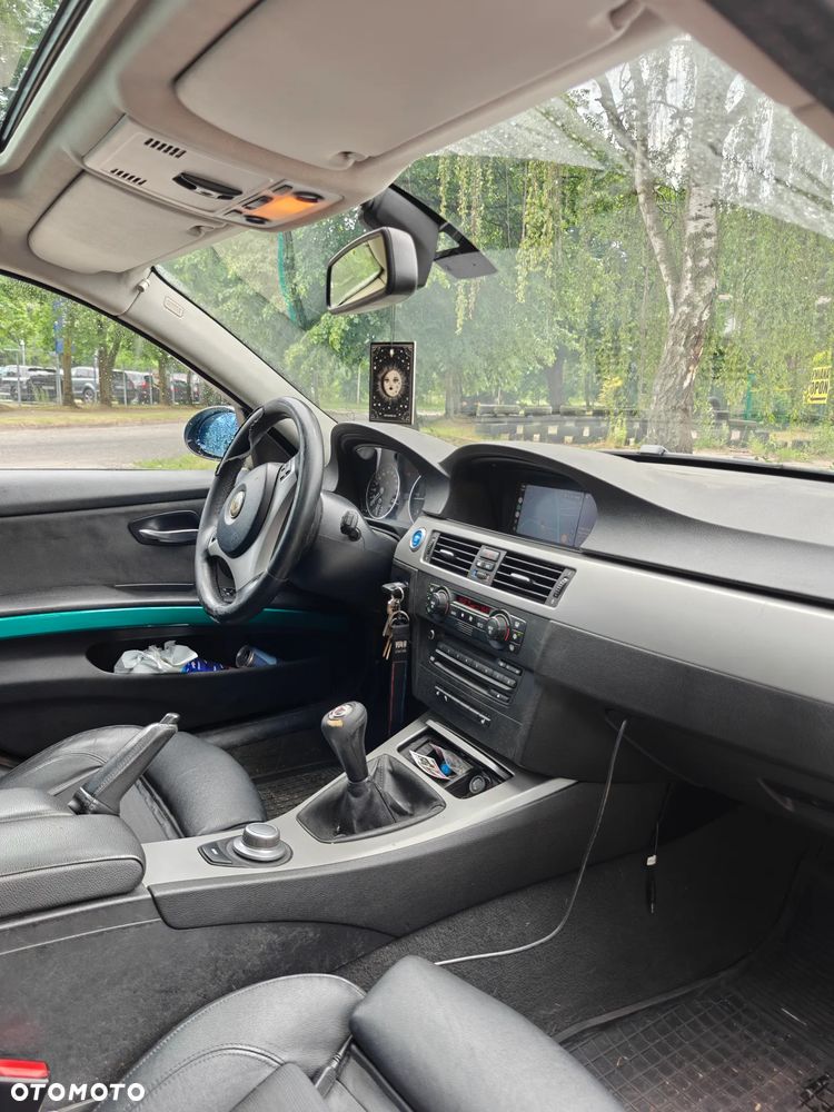 BMW Seria 3 320d - 19