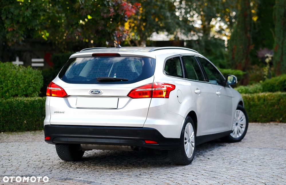 Ford Focus 1.6 Trend Sport PowerShift - 7