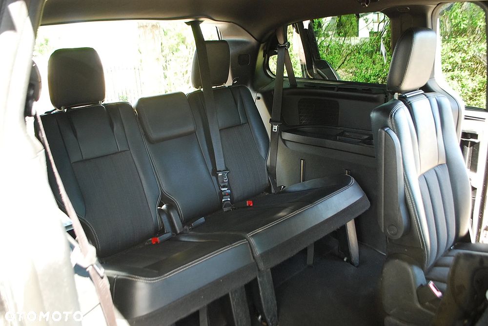 Lancia Voyager 2.8CRD S - 15