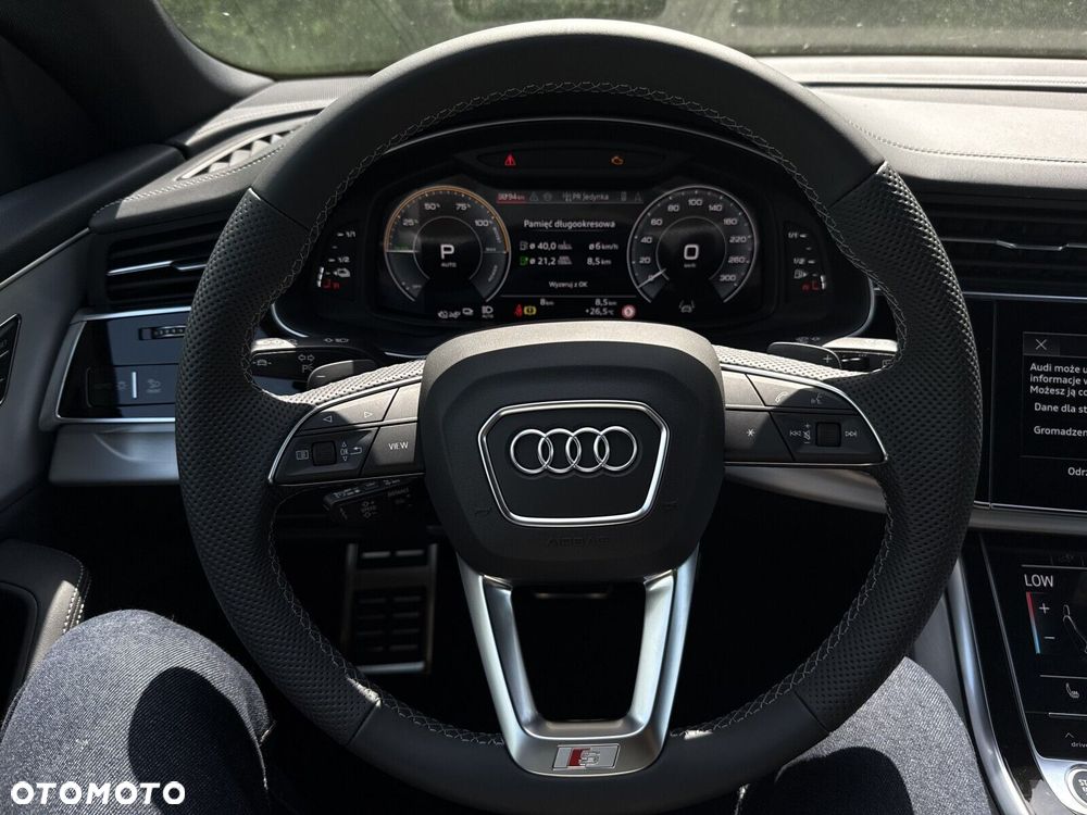 Audi Q8 - 15