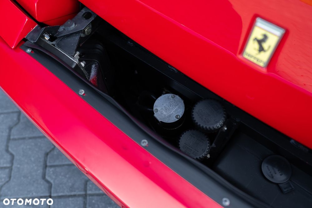 Ferrari Testarossa - 20