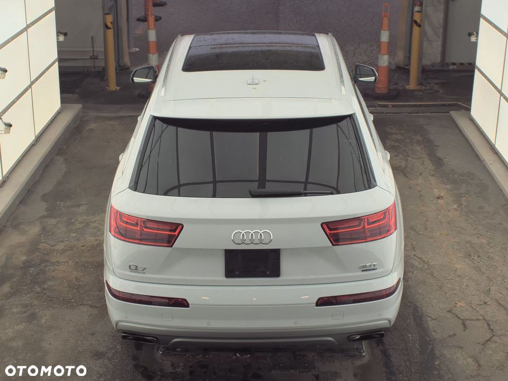 Audi Q7 3.0 TFSI Quattro Tiptronic - 6