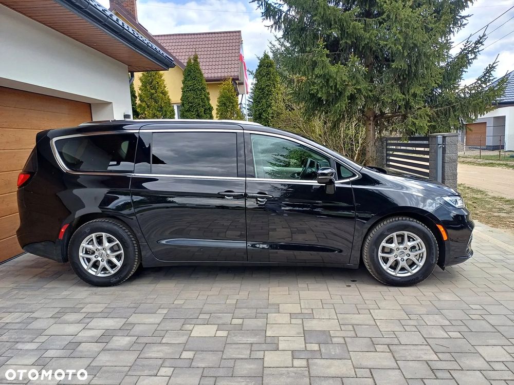 Chrysler Pacifica - 5