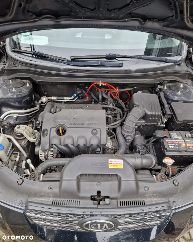 Kia Ceed - 10