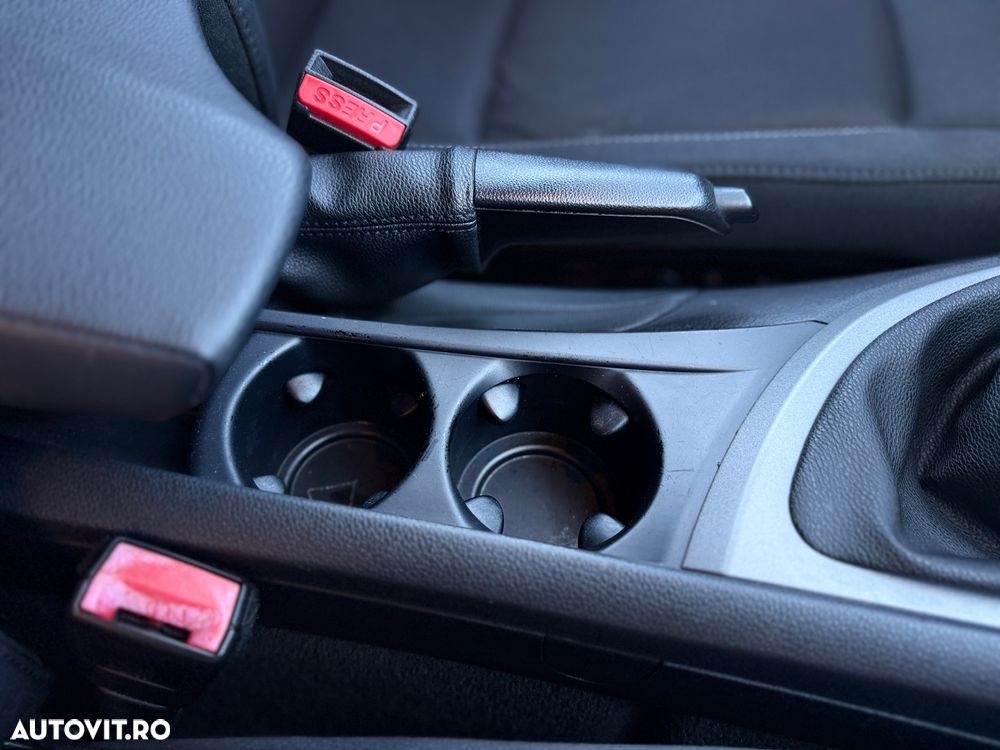 BMW Seria 1 118d DPF Edition Sport - 9