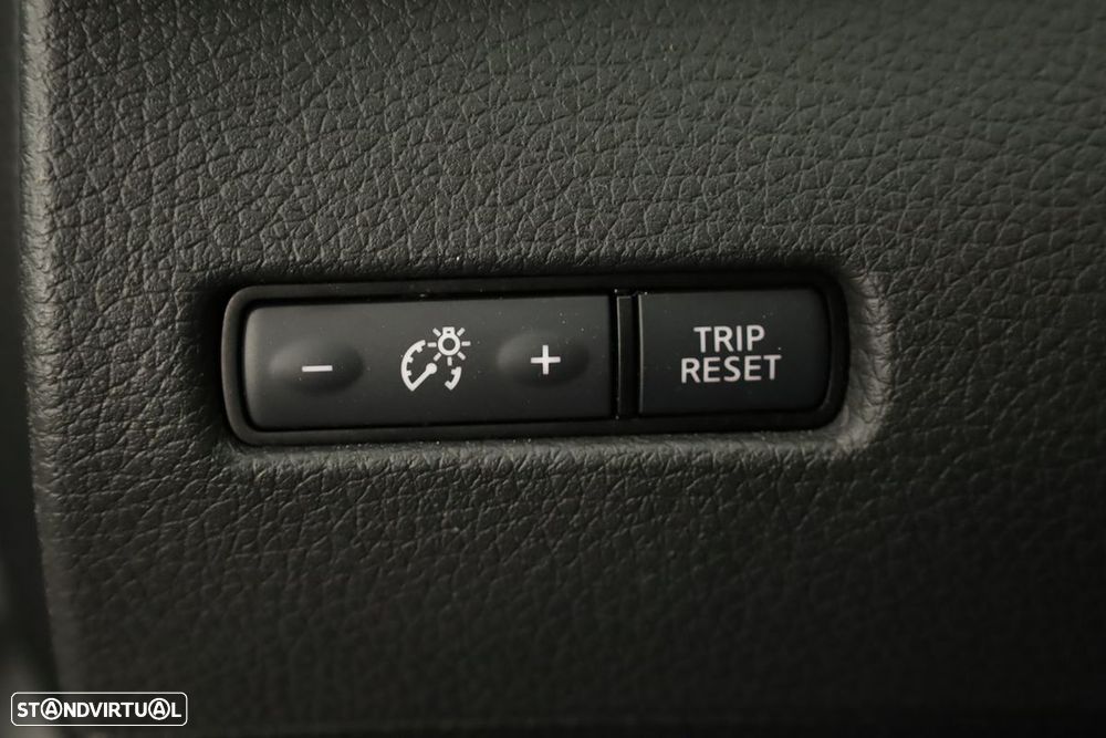 Nissan Qashqai 1.5 dCi N-Connecta - 19