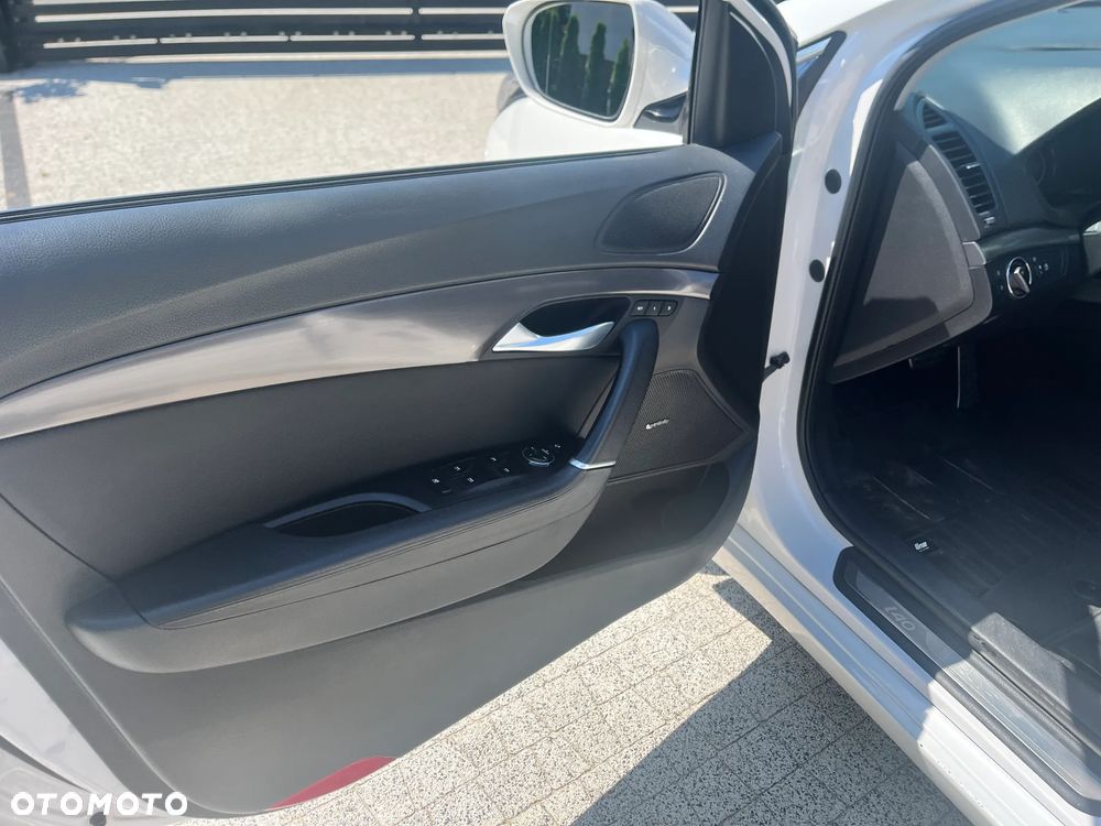Hyundai i40 Kombi 1.7 CRDi DCT Premium - 12