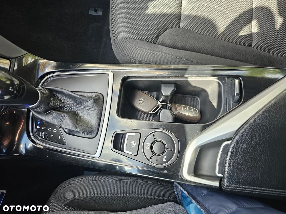 Hyundai i40 i40cw 1.7 CRDi Automatik Fifa World Cup Edition Gold - 17