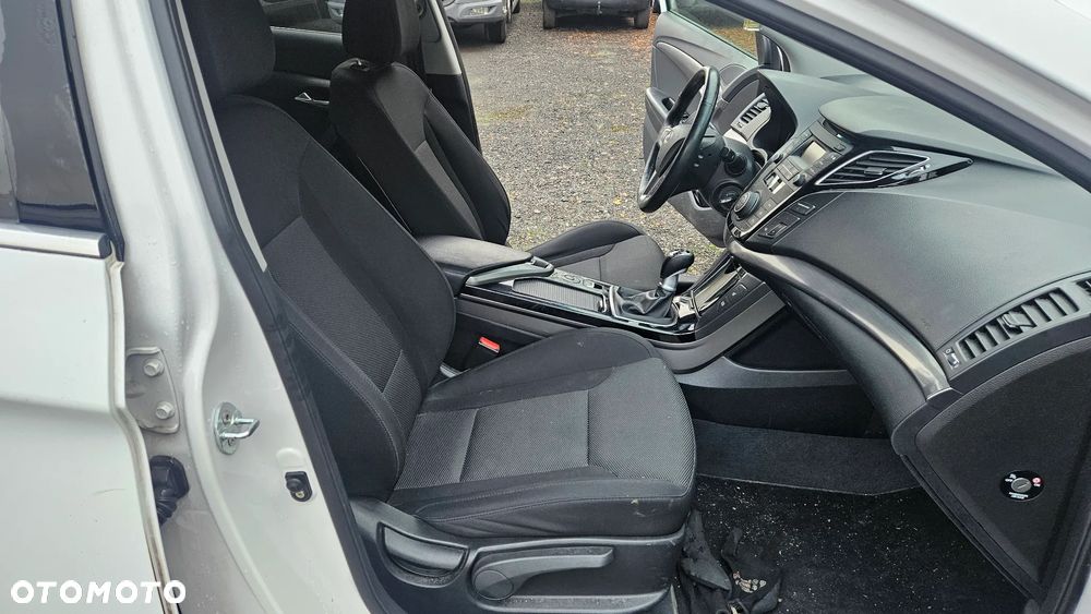 Hyundai i40 1.6 GDI Comfort + - 10