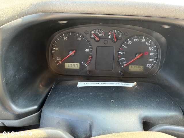 Volkswagen Transporter - 2