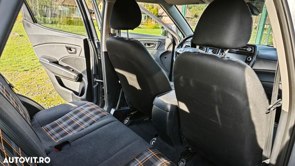 SsangYong Tivoli Grand - 5