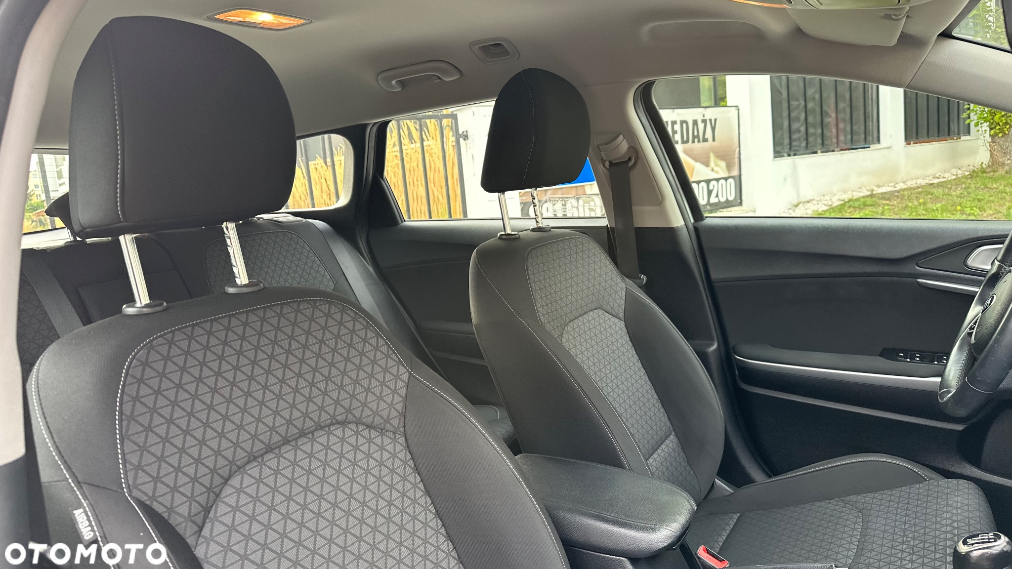 Kia Ceed 1.6 CRDi SCR M - 11