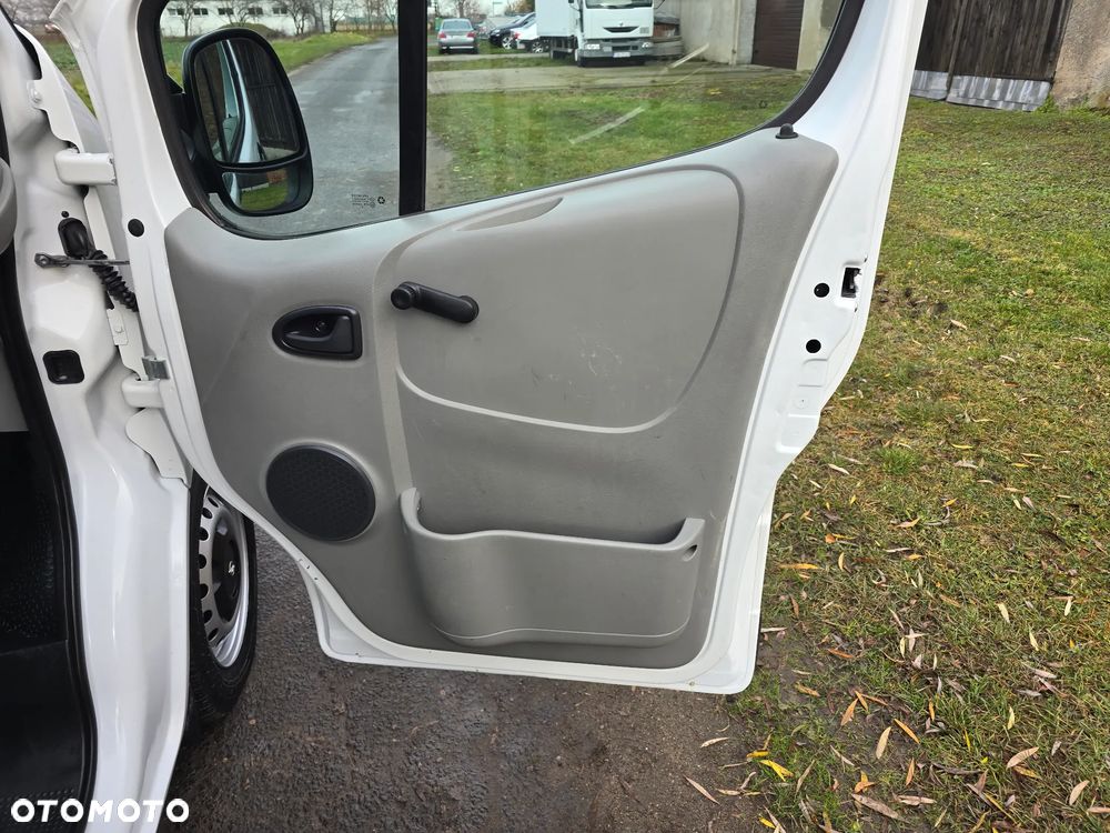 Opel Vivaro - 29