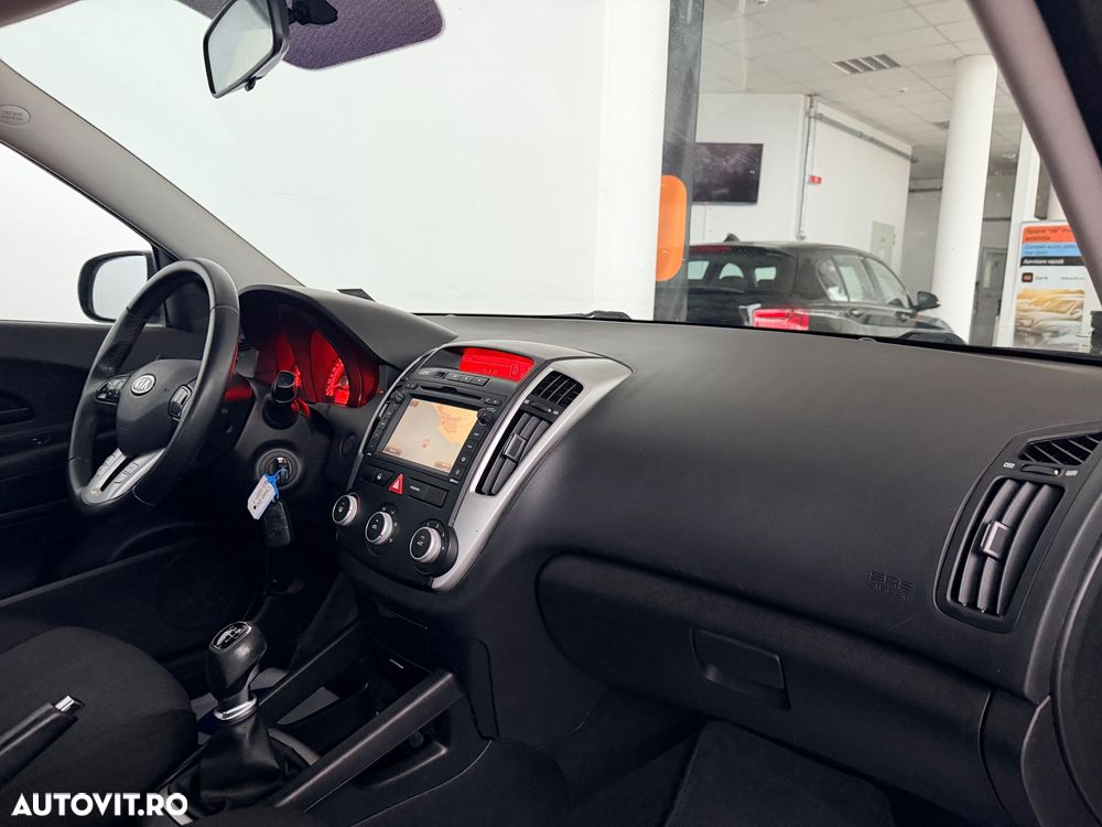 Kia Ceed 1.4 CVVT SW LX - 20