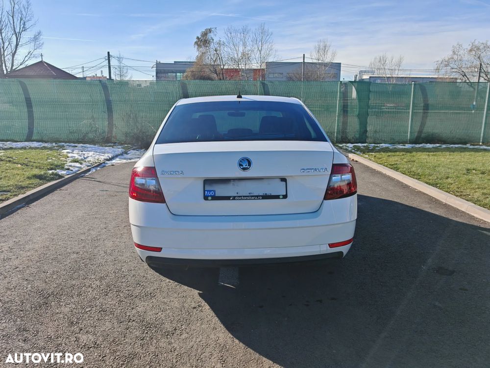 Skoda Octavia 2.0 TDI STYLE - 3