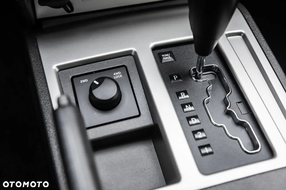 Dodge Nitro 3.7 V6 SLT - 26