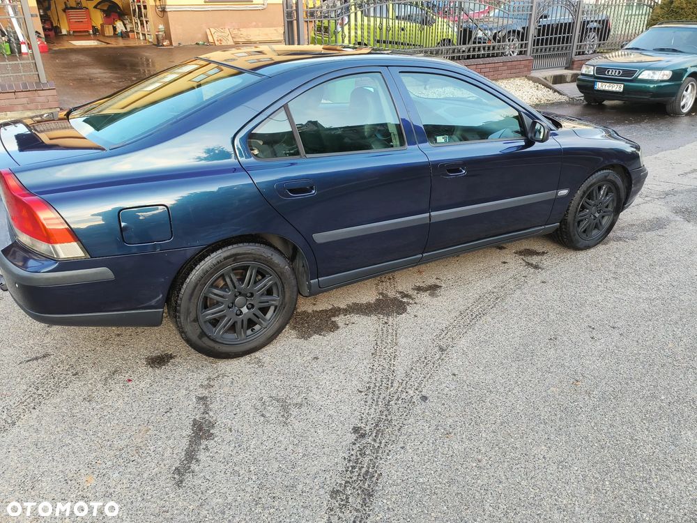 Volvo S60 2.4 Momentum - 36