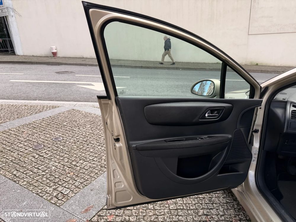 Citroën C4 1.4 16V VTR Pack - 11