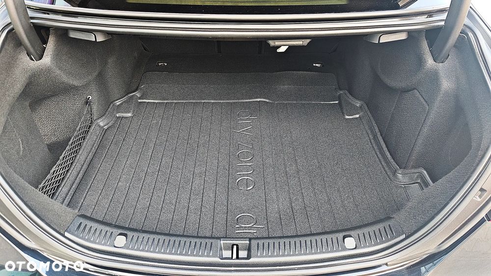 Mercedes-Benz Klasa E 220 d 4-Matic AMG - 39