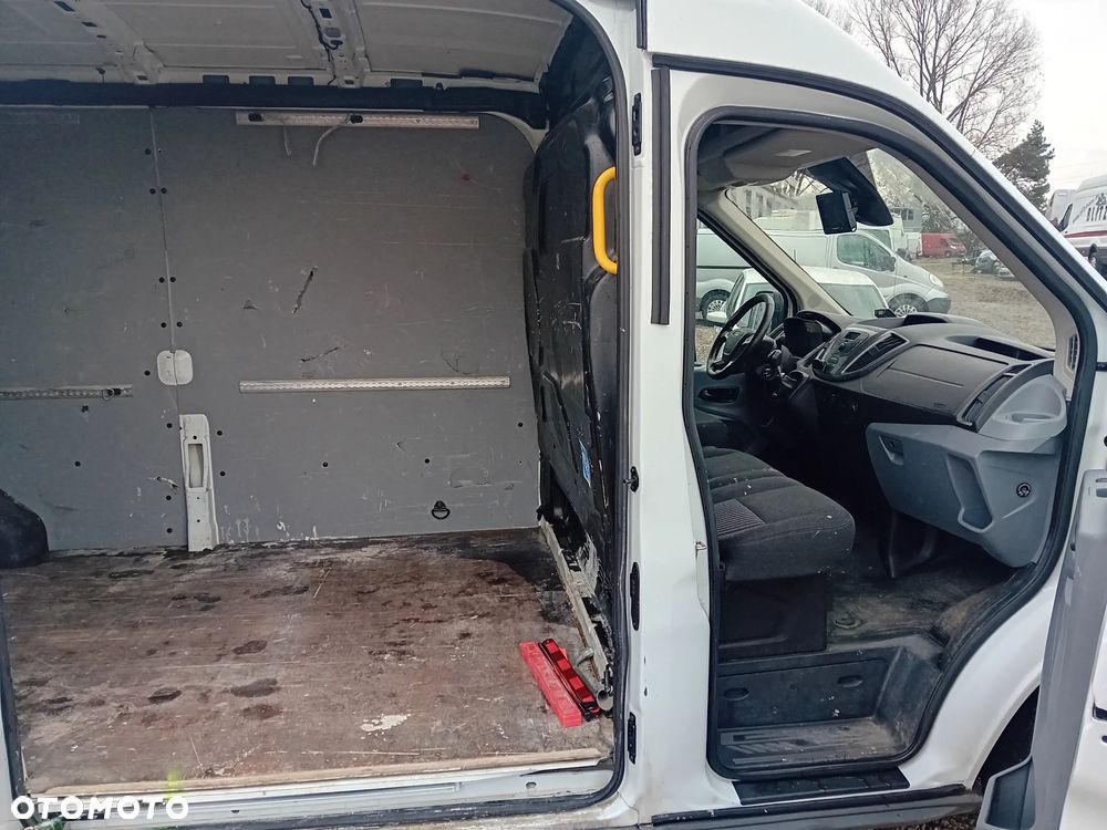 Ford Transit - 14