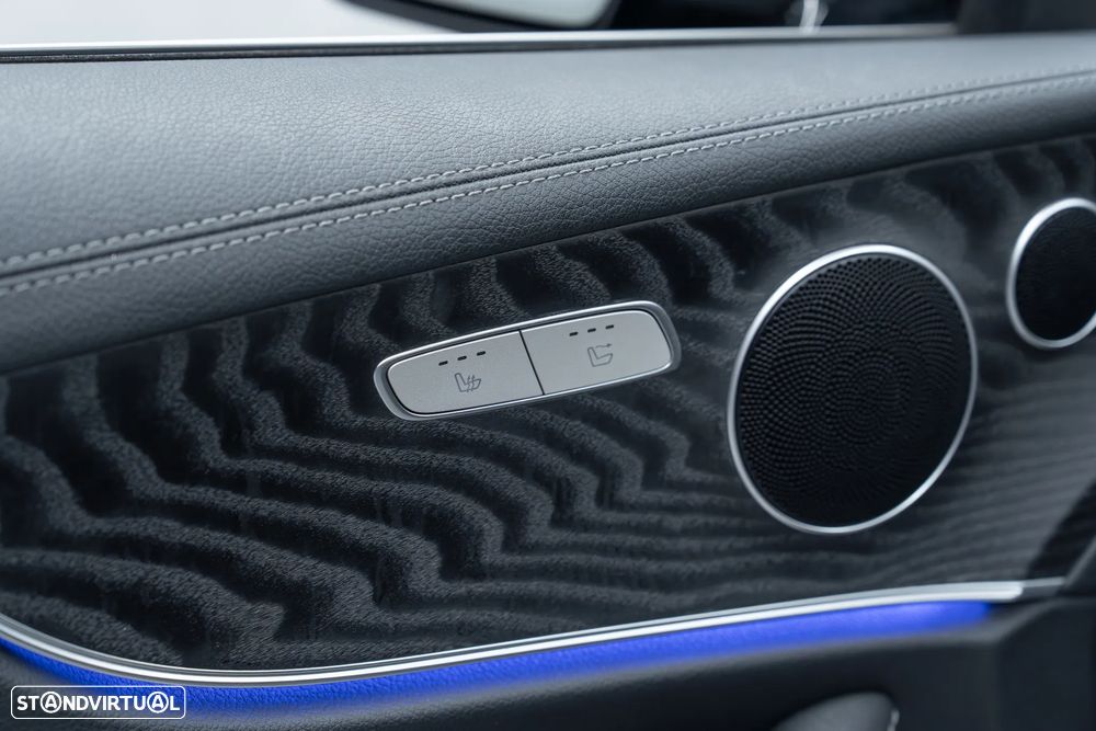 Mercedes-Benz E 220 d Cabrio 9G-Tronic AMG Line - 25