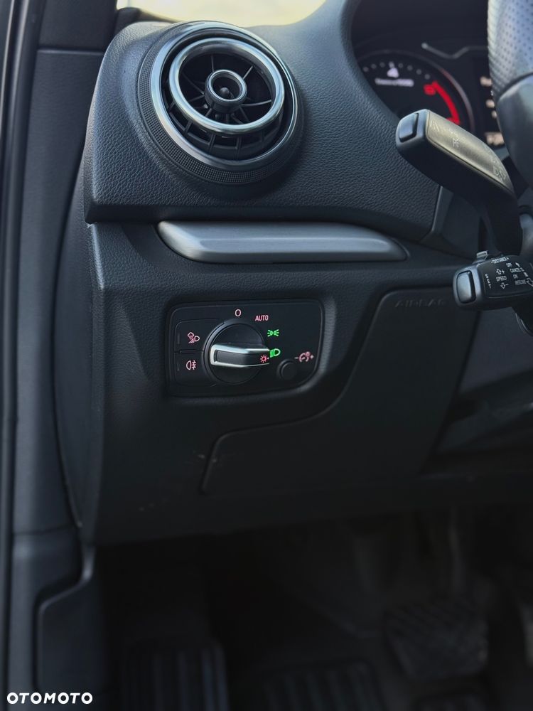 Audi A3 Limousine 2.0 TDI clean diesel Quattro Attraction S tronic - 32